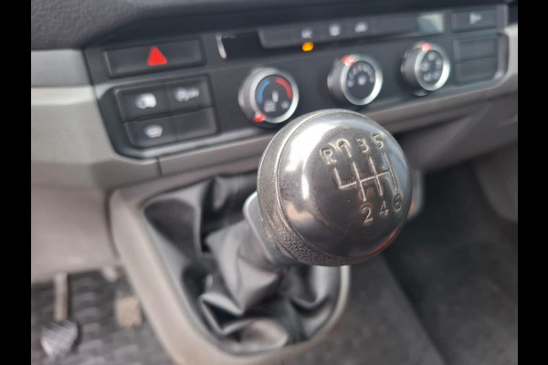 Volkswagen Crafter 35 2.0 TDI L3H3 EL Trendline AIRCO / CRUISE CONTROLE / NAVI / 3 ZITS / APPLE CARPLAY