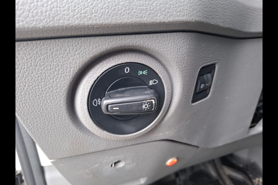 Volkswagen Crafter 35 2.0 TDI L3H3 EL Trendline AIRCO / CRUISE CONTROLE / NAVI / 3 ZITS / APPLE CARPLAY
