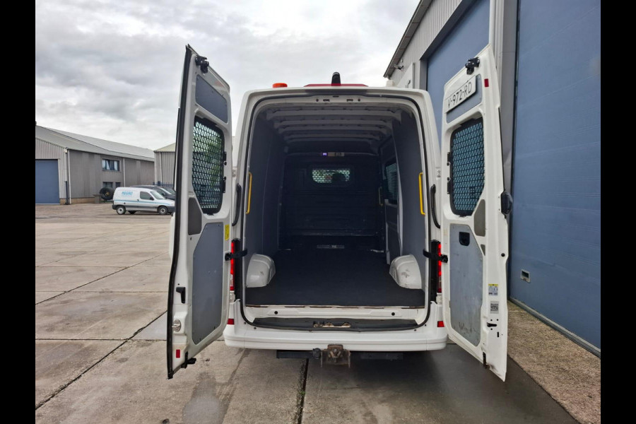 Volkswagen Crafter 35 2.0 TDI L3H3 EL Trendline AIRCO / CRUISE CONTROLE / NAVI / 3 ZITS / APPLE CARPLAY