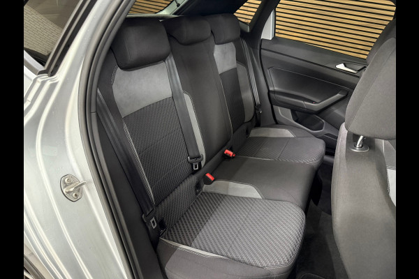 Volkswagen Polo 1.0 TSI Highline Business R | LED | PDC Voor + Achter | Camera | R-Line