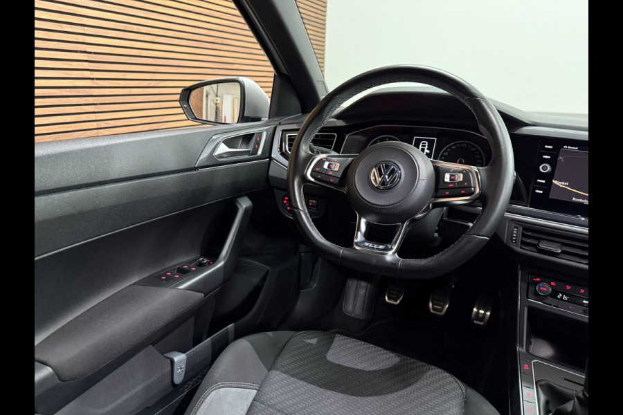 Volkswagen Polo 1.0 TSI Highline Business R | LED | PDC Voor + Achter | Camera | R-Line