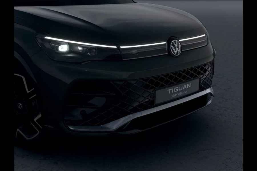 Volkswagen Tiguan R-Line-Edition 1.5 eHybrid 150 kW / 204 pk SUV 6 v