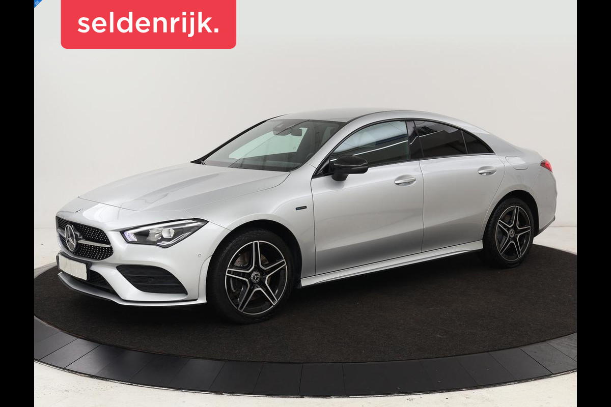 Mercedes-Benz CLA-Klasse 250e AMG Night | Stoelverwarming | Leder/Alcantara | Camera | Widescreen | Navigatie | Full LED | Sportstoelen Mercedes-Benz CLA-Klasse 250e AMG Night | Stoelverwarming | Leder/Alcantara | Camera | Widescreen | Navigatie | Full LED | Sportstoelen