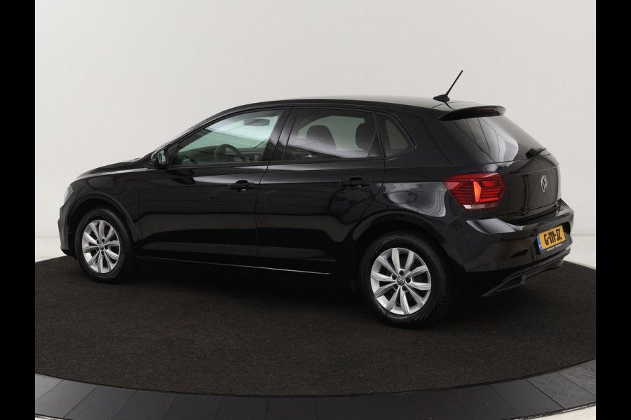 Volkswagen Polo 1.0 TSI Highline | Stoelverwarming | Parkeerhulp | Adaptive cruise | Navigatie | Bluetooth | Climate control | Getint glas