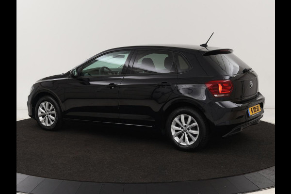 Volkswagen Polo 1.0 TSI Highline | Stoelverwarming | Parkeerhulp | Adaptive cruise | Navigatie | Bluetooth | Climate control | Getint glas