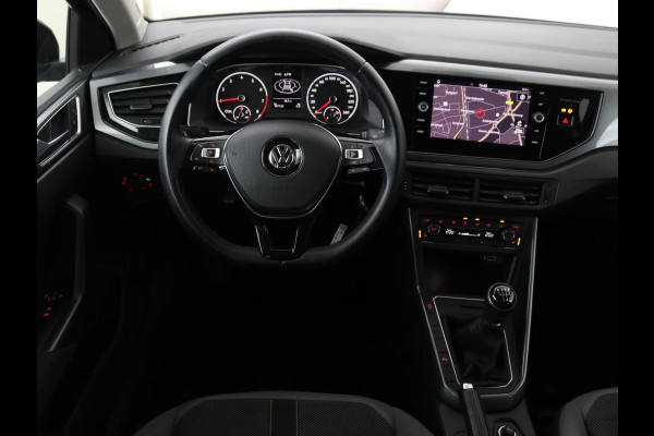 Volkswagen Polo 1.0 TSI Highline | Stoelverwarming | Parkeerhulp | Adaptive cruise | Navigatie | Bluetooth | Climate control | Getint glas