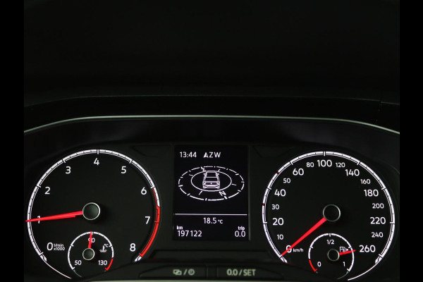 Volkswagen Polo 1.0 TSI Highline | Stoelverwarming | Parkeerhulp | Adaptive cruise | Navigatie | Bluetooth | Climate control | Getint glas