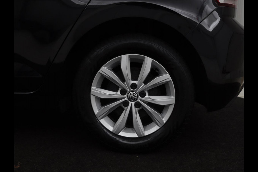 Volkswagen Polo 1.0 TSI Highline | Stoelverwarming | Parkeerhulp | Adaptive cruise | Navigatie | Bluetooth | Climate control | Getint glas