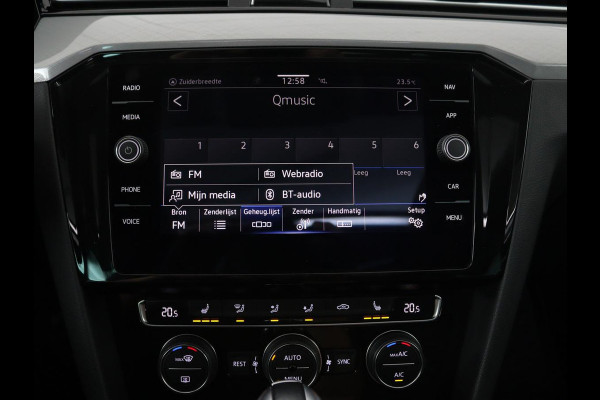 Volkswagen Passat 1.4 TSI PHEV GTE | Panoramadak | Leder | Stoelverwarming | Trekhaak | Camera | Park Assist | Adaptive cruise | Side Assist | Matrix LED | Carplay | Navigatie