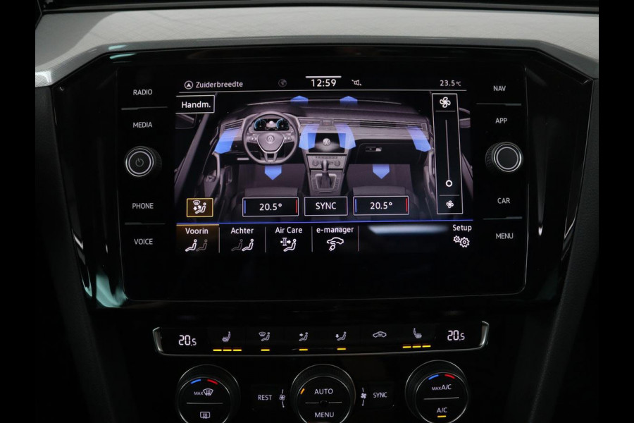 Volkswagen Passat 1.4 TSI PHEV GTE | Panoramadak | Leder | Stoelverwarming | Trekhaak | Camera | Park Assist | Adaptive cruise | Side Assist | Matrix LED | Carplay | Navigatie