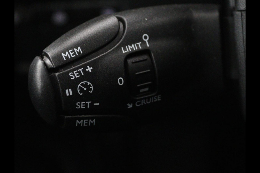 Citroën C5 Aircross 1.6 Plug-in Hybrid Feel | Camera | Carplay | Full LED | Navigatie | Keyless | Cruise control | Parkeerhulp | Climate control