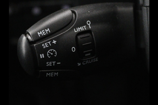 Citroën C5 Aircross 1.6 Plug-in Hybrid Feel | Camera | Carplay | Full LED | Navigatie | Keyless | Cruise control | Parkeerhulp | Climate control