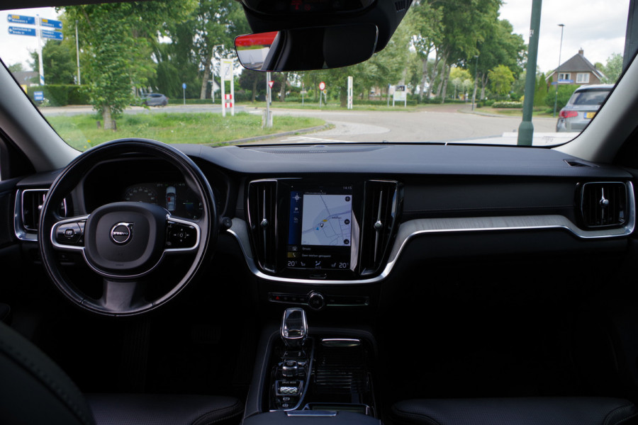 Volvo V60 2.0 T6 Recharge AWD Inscription 340 PK PHEV, Panoramadak, Harman/Kardon, 360 Camera, Trekhaak.