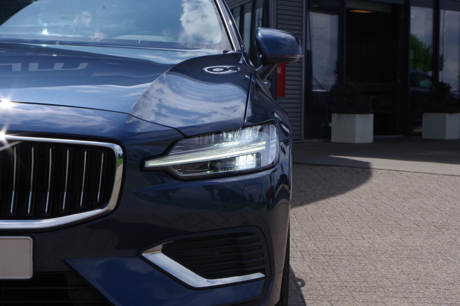 Volvo V60 2.0 T6 Recharge AWD Inscription 340 PK PHEV, Panoramadak, Harman/Kardon, 360 Camera, Trekhaak.