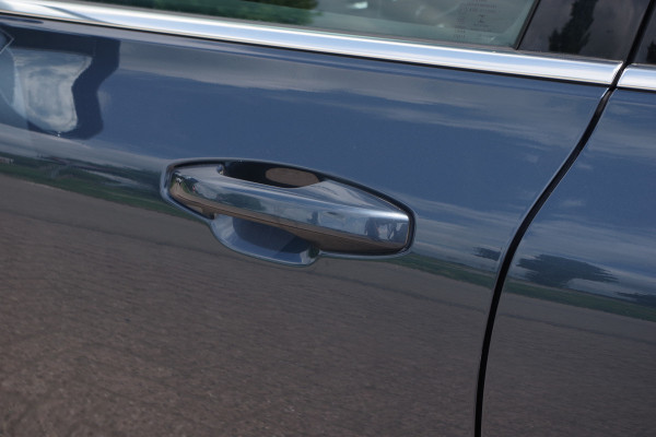 Volvo V60 2.0 T6 Recharge AWD Inscription 340 PK PHEV, Panoramadak, Harman/Kardon, 360 Camera, Trekhaak.