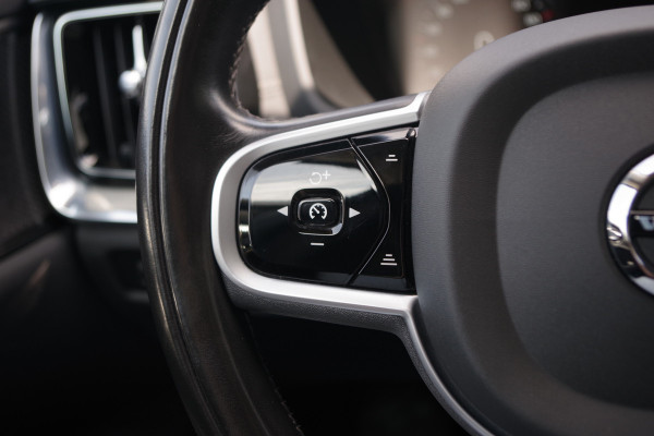 Volvo V60 2.0 T6 Recharge AWD Inscription 340 PK PHEV, Panoramadak, Harman/Kardon, 360 Camera, Trekhaak.