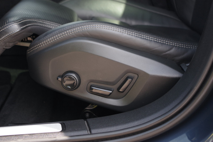 Volvo V60 2.0 T6 Recharge AWD Inscription 340 PK PHEV, Panoramadak, Harman/Kardon, 360 Camera, Trekhaak.