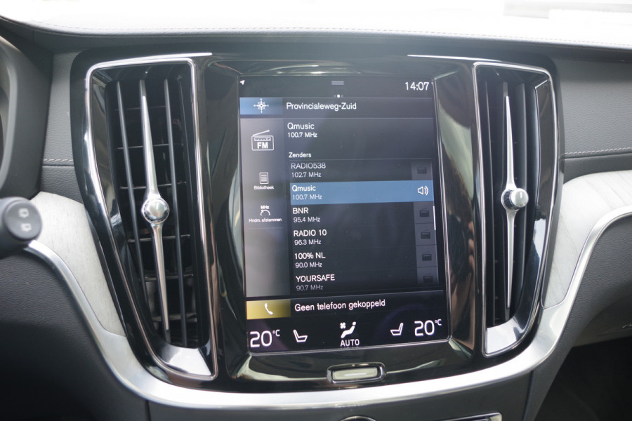 Volvo V60 2.0 T6 Recharge AWD Inscription 340 PK PHEV, Panoramadak, Harman/Kardon, 360 Camera, Trekhaak.