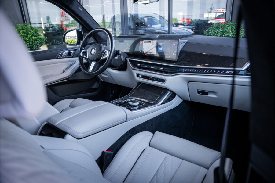 BMW X7 xDrive40i M Sport 7p | Panorama | Sky Lounge | H&K | Dravitgrau