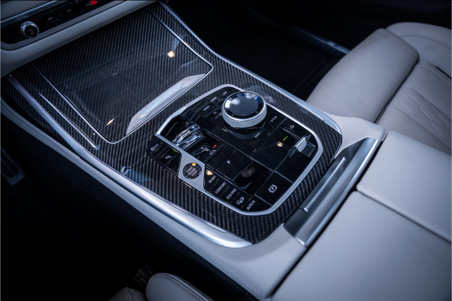 BMW X7 xDrive40i M Sport 7p | Panorama | Sky Lounge | H&K | Dravitgrau