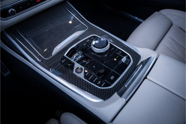 BMW X7 xDrive40i M Sport 7p | Panorama | Sky Lounge | H&K | Dravitgrau