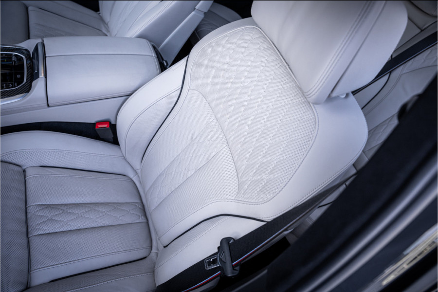 BMW X7 xDrive40i M Sport 7p | Panorama | Sky Lounge | H&K | Dravitgrau