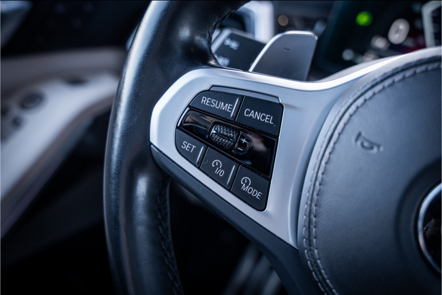 BMW X7 xDrive40i M Sport 7p | Panorama | Sky Lounge | H&K | Dravitgrau