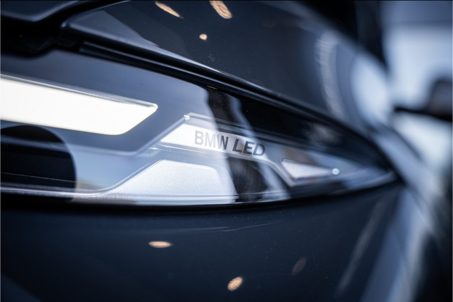 BMW X7 xDrive40i M Sport 7p | Panorama | Sky Lounge | H&K | Dravitgrau