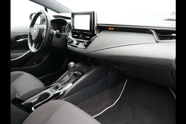 Toyota Corolla Touring Sports 2.0 Hybrid Comfort 184pk Dealer O.H | Adaptive Cruise | Trekhaak Afn. | Camera | Sportstoelen Verwarmd | Apple Carplay | LED | Navi Full Map | Stuurverwarming |