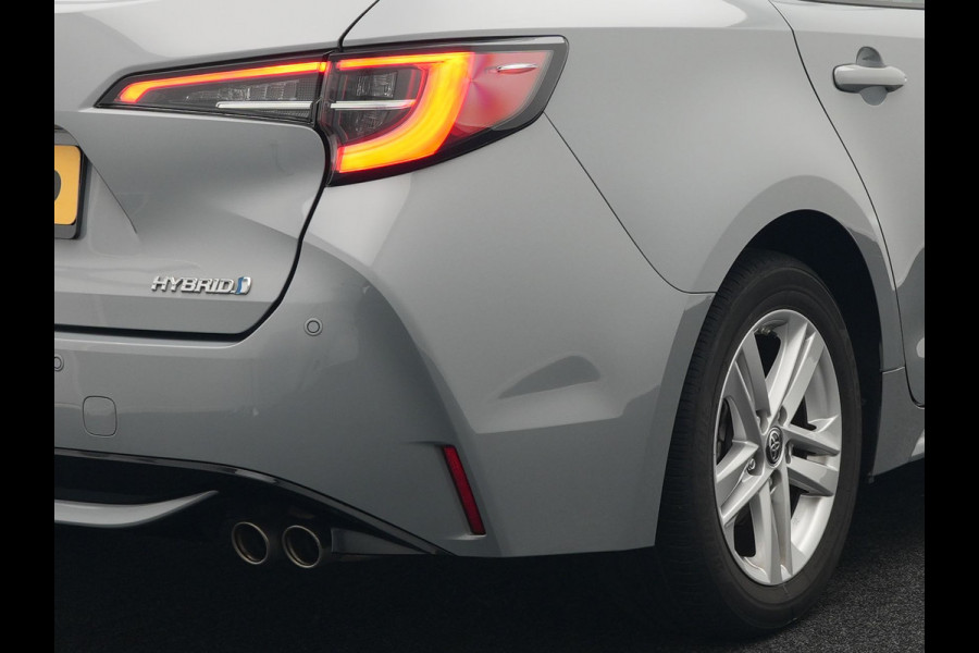 Toyota Corolla Touring Sports 2.0 Hybrid Comfort 184pk Dealer O.H | Adaptive Cruise | Trekhaak Afn. | Camera | Sportstoelen Verwarmd | Apple Carplay | LED | Navi Full Map | Stuurverwarming |