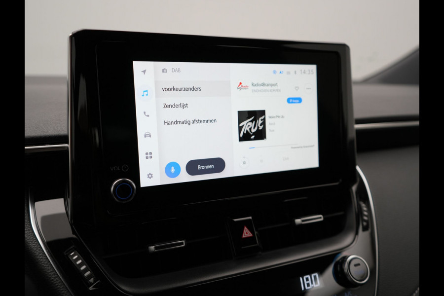 Toyota Corolla Touring Sports 2.0 Hybrid Comfort 184pk Dealer O.H | Adaptive Cruise | Trekhaak Afn. | Camera | Sportstoelen Verwarmd | Apple Carplay | LED | Navi Full Map | Stuurverwarming |