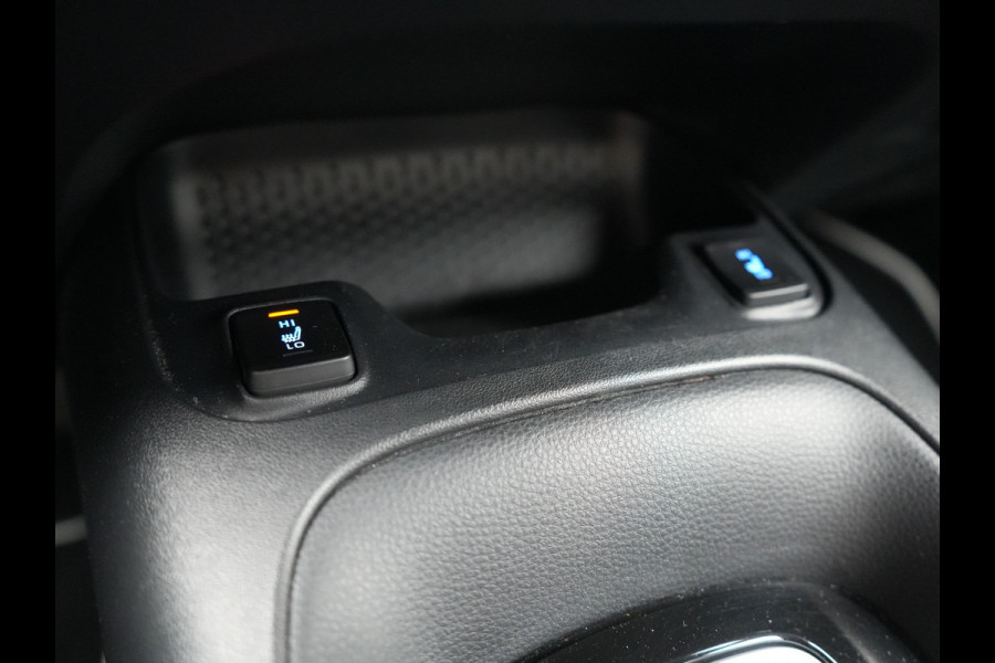 Toyota Corolla Touring Sports 2.0 Hybrid Comfort 184pk Dealer O.H | Adaptive Cruise | Trekhaak Afn. | Camera | Sportstoelen Verwarmd | Apple Carplay | LED | Navi Full Map | Stuurverwarming |