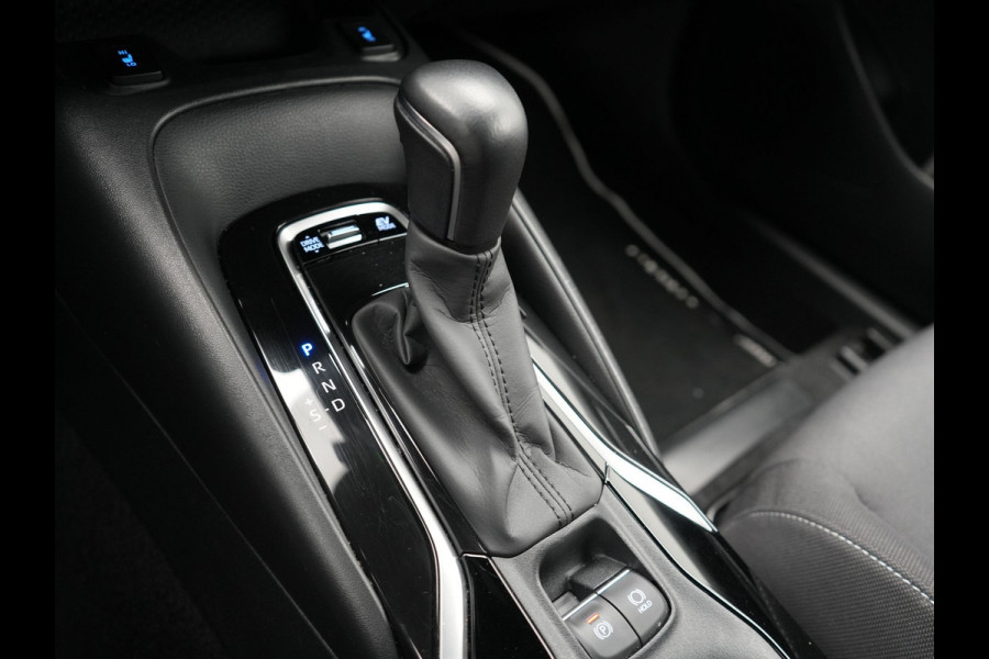 Toyota Corolla Touring Sports 2.0 Hybrid Comfort 184pk Dealer O.H | Adaptive Cruise | Trekhaak Afn. | Camera | Sportstoelen Verwarmd | Apple Carplay | LED | Navi Full Map | Stuurverwarming |
