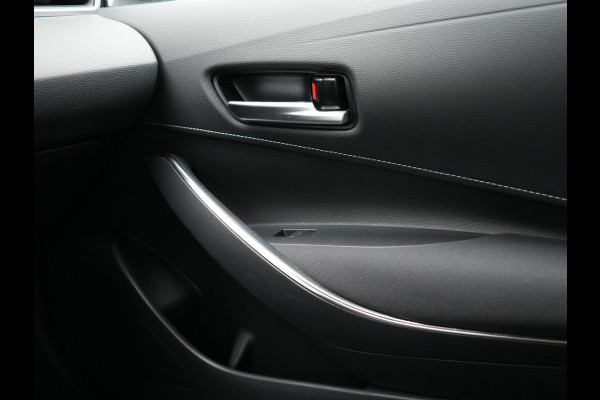 Toyota Corolla Touring Sports 2.0 Hybrid Comfort 184pk Dealer O.H | Adaptive Cruise | Trekhaak Afn. | Camera | Sportstoelen Verwarmd | Apple Carplay | LED | Navi Full Map | Stuurverwarming |