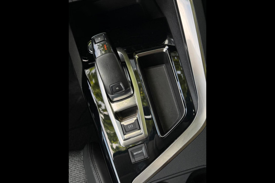 Peugeot 3008 1.2 PureTech AUTOMAAT Allure, vele opties, distributie vervangen, Nederlandse auto met nationale auto pas