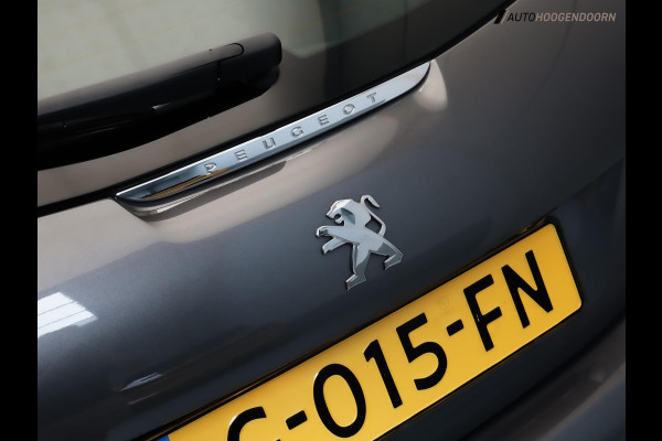Peugeot 208 1.2 PureTech Sport (APPLE CARPLAY,NAVIGATIE,PARKEERSENSOREN,CRUISE,LM-VELGEN,NIEUWE APK,TOPCONDITIE)
