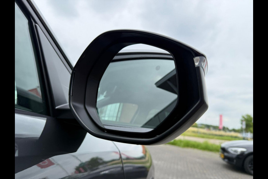 Peugeot 5008 1.2 Hybrid 145 Allure