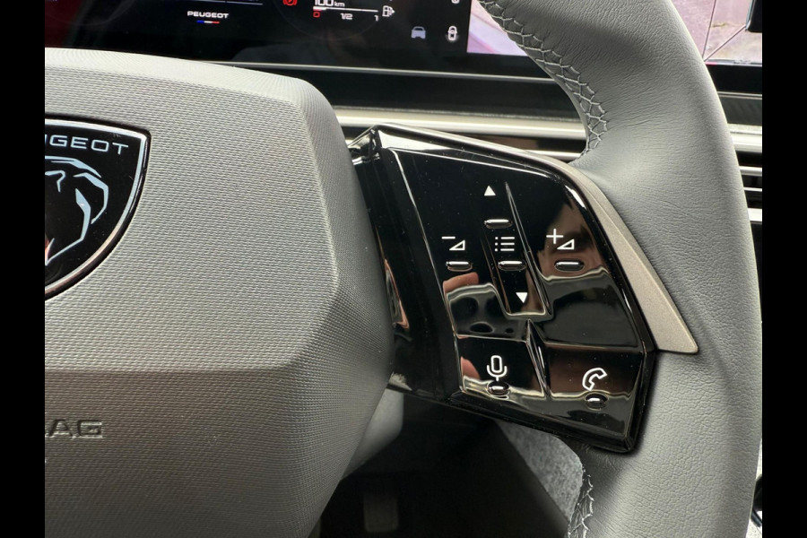 Peugeot 5008 1.2 Hybrid 145 Allure