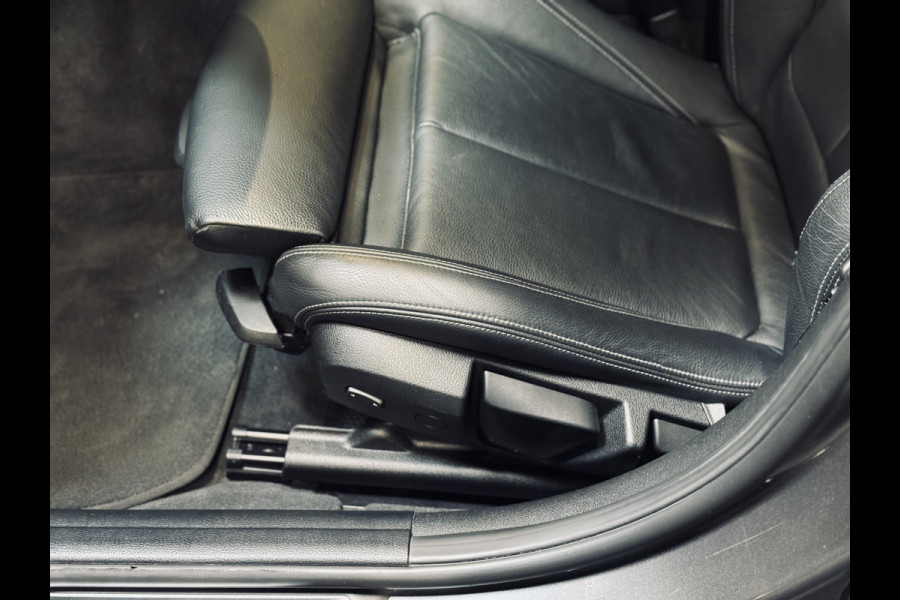 BMW 3 Serie Touring 320i Edition M-Sport | Leder | NaviProf | CarPlay