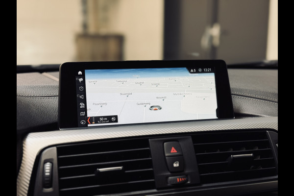 BMW 3 Serie Touring 320i Edition M-Sport | Leder | NaviProf | CarPlay