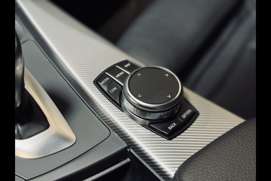 BMW 3 Serie Touring 320i Edition M-Sport | Leder | NaviProf | CarPlay
