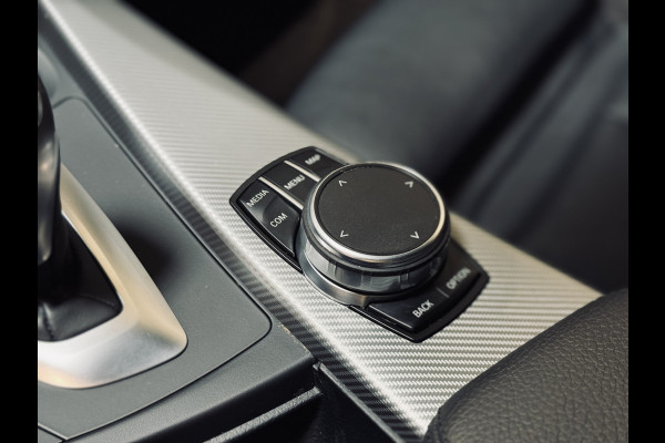 BMW 3 Serie Touring 320i Edition M-Sport | Leder | NaviProf | CarPlay