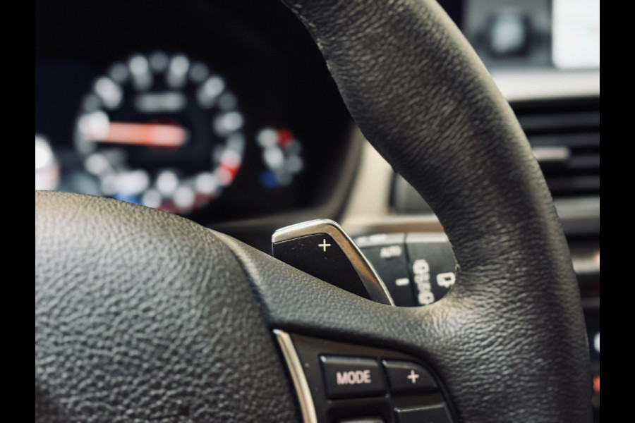 BMW 3 Serie Touring 320i Edition M-Sport | Leder | NaviProf | CarPlay