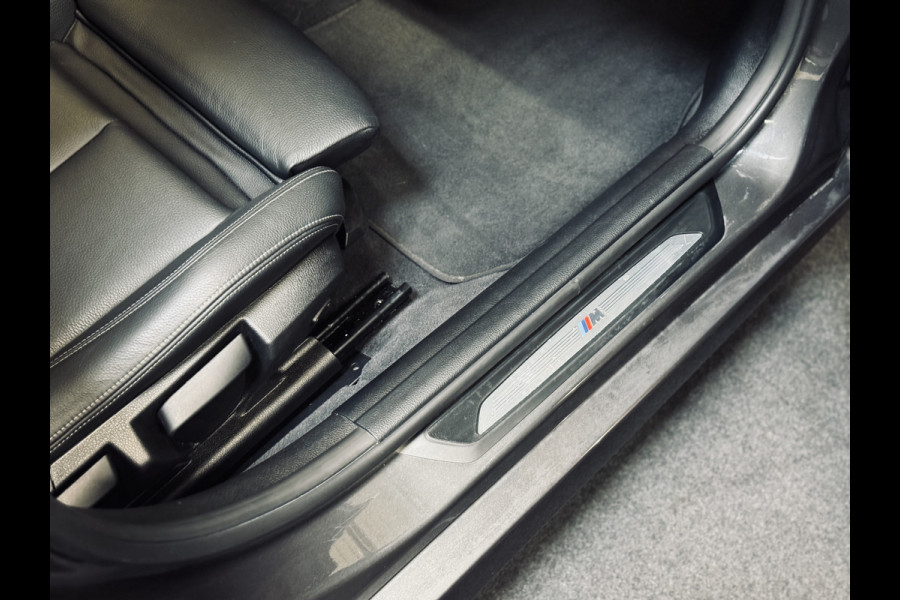 BMW 3 Serie Touring 320i Edition M-Sport | Leder | NaviProf | CarPlay