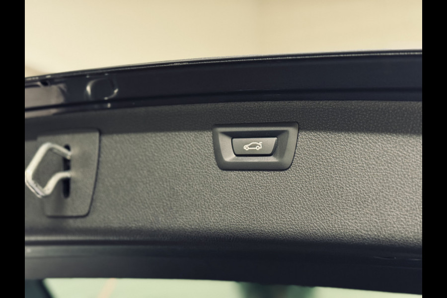 BMW 3 Serie Touring 320i Edition M-Sport | Leder | NaviProf | CarPlay