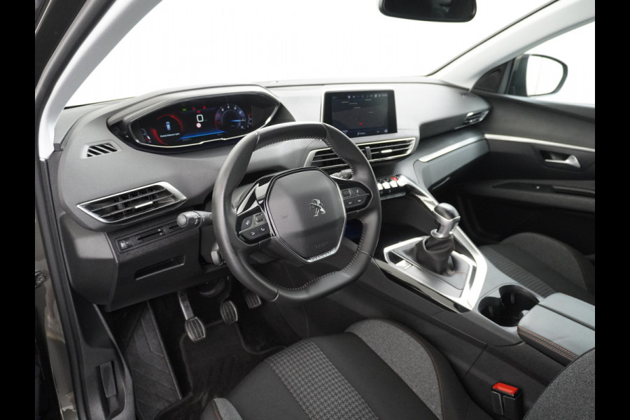 Peugeot 3008 T131PK Navi Camera Apple Carplay Android Pdc Mirror-Screen Auto BordHerkenning Ecc Cruise Control Bluetooth Regen-Licht Sensor L Privacy glass PureTech Blue Edition Executive Orig. NL se auto 1e eigenaar EURO6
