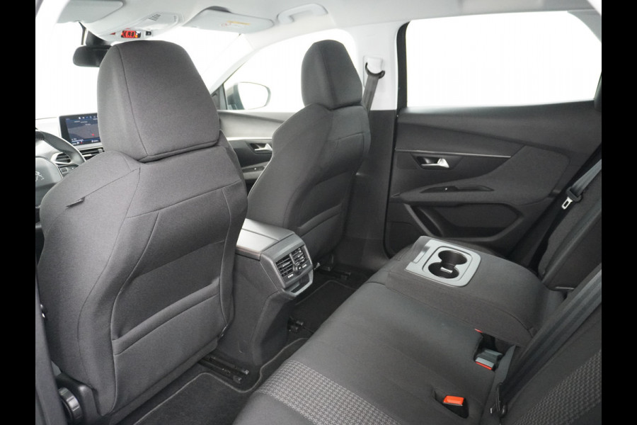 Peugeot 3008 T131PK Navi Camera Apple Carplay Android Pdc Mirror-Screen Auto BordHerkenning Ecc Cruise Control Bluetooth Regen-Licht Sensor L Privacy glass PureTech Blue Edition Executive Orig. NL se auto 1e eigenaar EURO6
