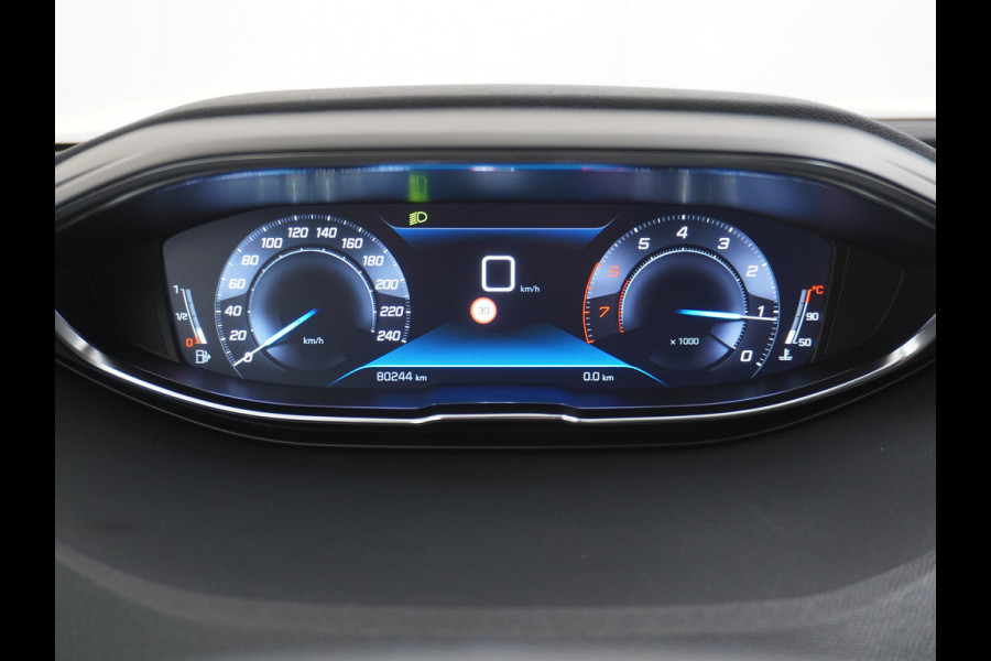 Peugeot 3008 T131PK Navi Camera Apple Carplay Android Pdc Mirror-Screen Auto BordHerkenning Ecc Cruise Control Bluetooth Regen-Licht Sensor L Privacy glass PureTech Blue Edition Executive Orig. NL se auto 1e eigenaar EURO6
