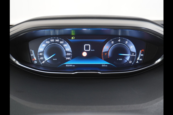 Peugeot 3008 T131PK Navi Camera Apple Carplay Android Pdc Mirror-Screen Auto BordHerkenning Ecc Cruise Control Bluetooth Regen-Licht Sensor L Privacy glass PureTech Blue Edition Executive Orig. NL se auto 1e eigenaar EURO6