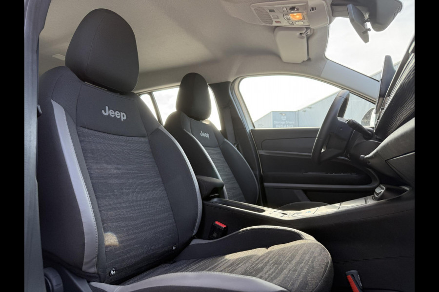 Jeep Avenger Longitude 54 kWh | Navi | Carplay | Stoelverwarming |